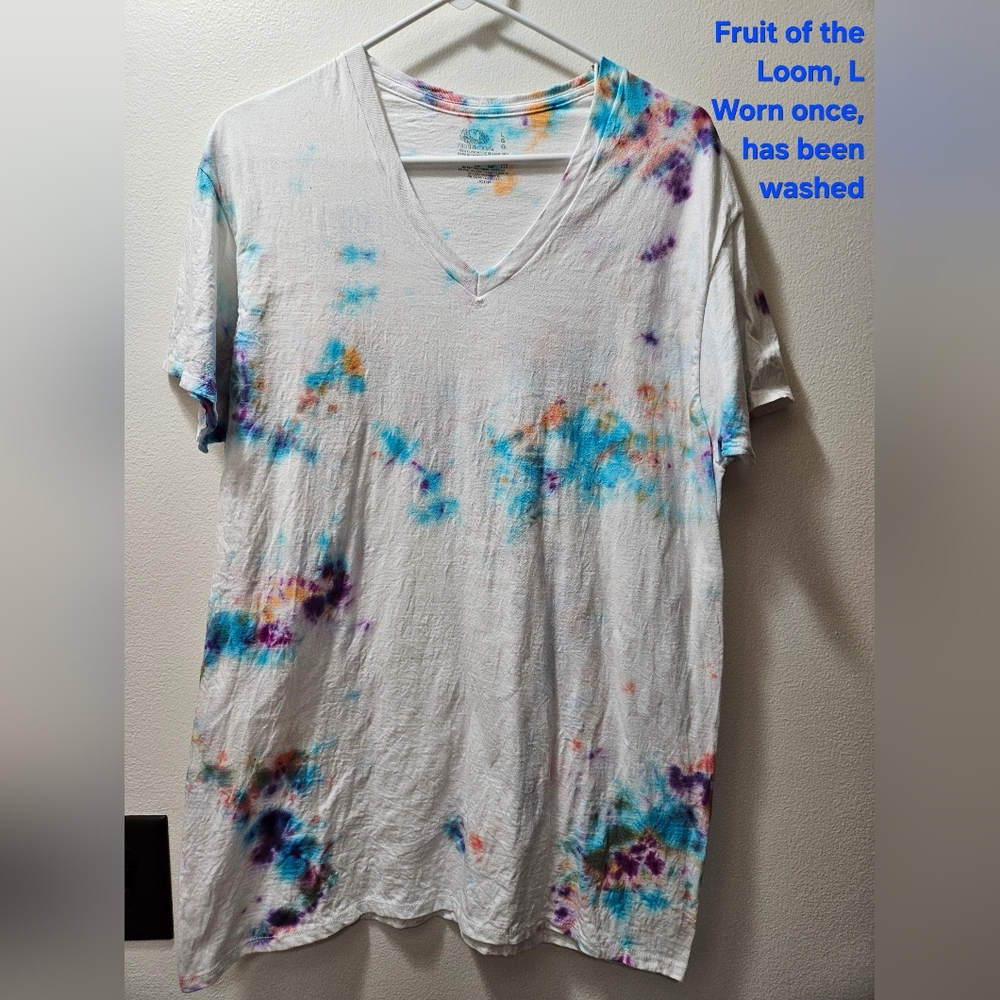 Fruit of the Loom Tie-Dye V-Neck T-Shirt